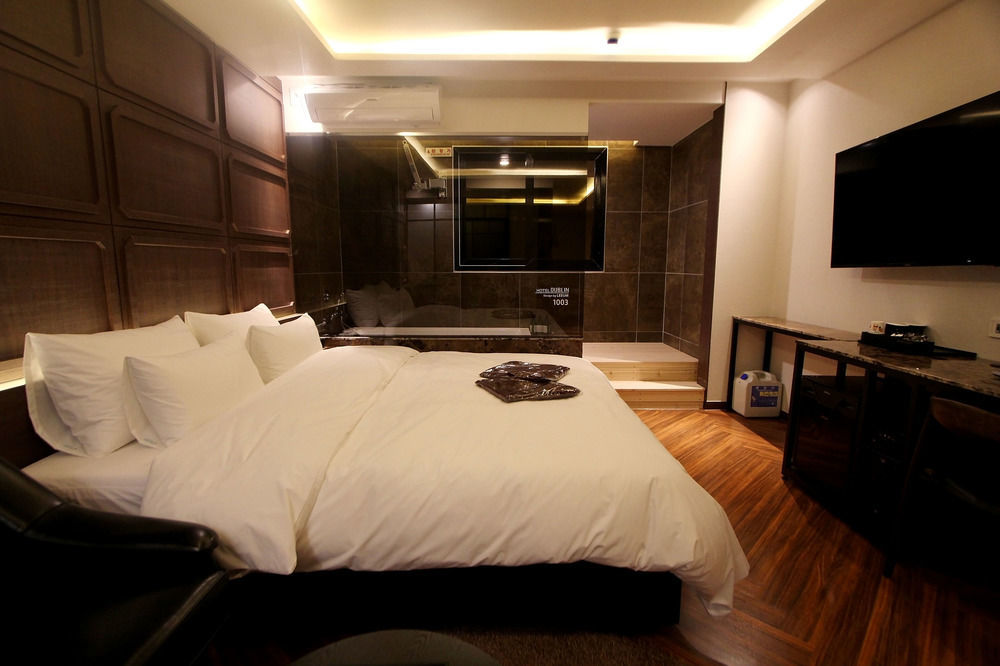 Dublin Hotel Busan Buitenkant foto