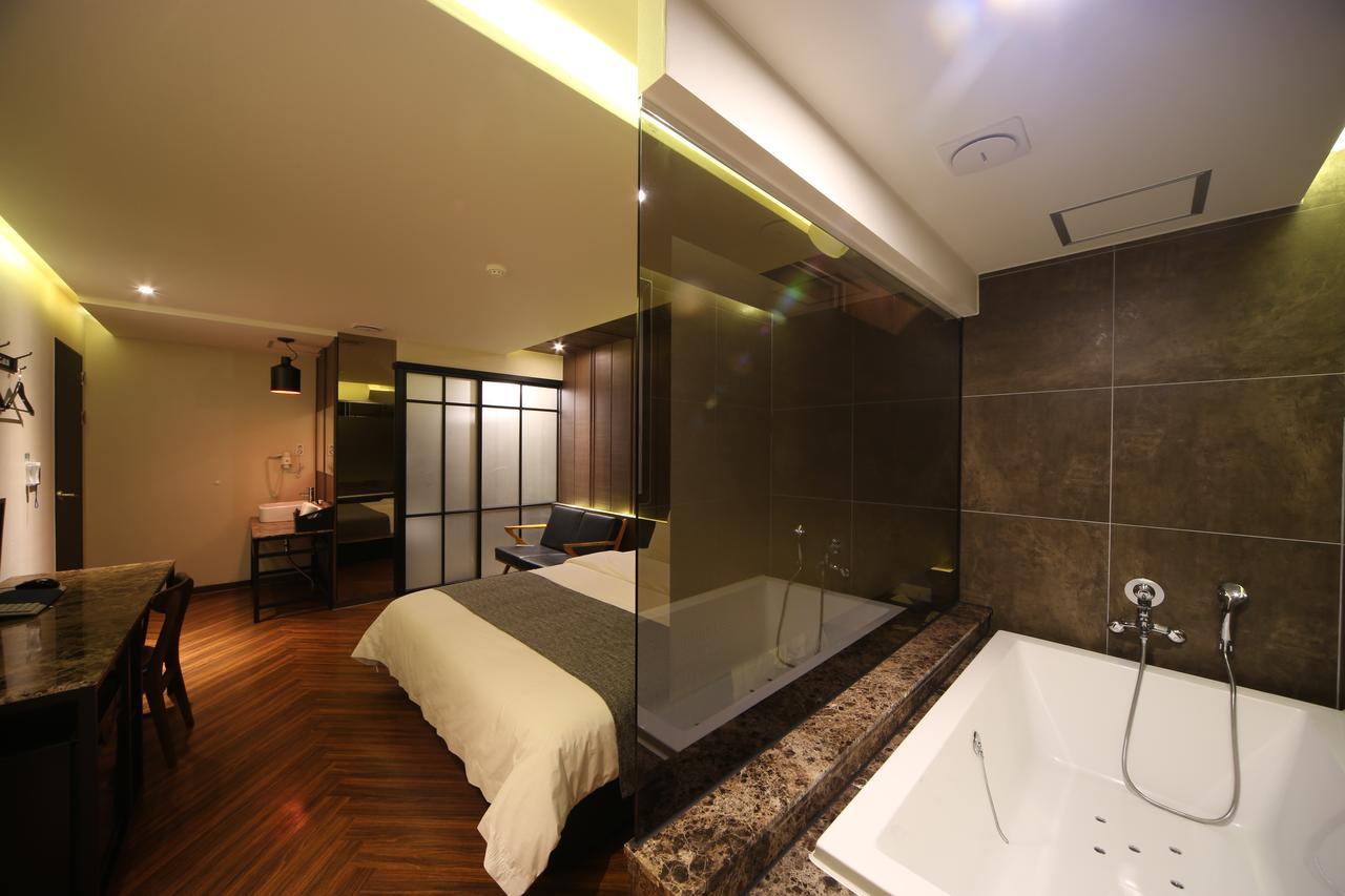 Dublin Hotel Busan Buitenkant foto